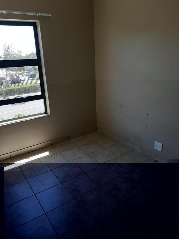 To Let 2 Bedroom Property for Rent in Burgundy Estate Western Cape